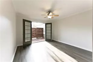 4943 Meadow Ln, Marietta, GA 30068 - Photo 12