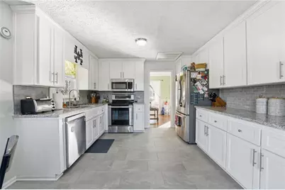 3981 Lookout Point Drive, Marietta, GA 30066 - Photo 20