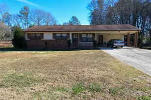 692 Davis Rd, Lawrenceville, GA 30046 - Photo 1