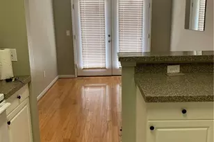 1306 Vinings Forest Ln SE, Smyrna, GA 30080 - Photo 2