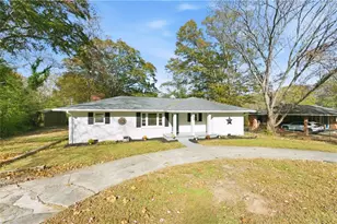 1426 Thunderwood Ln SW, Mableton, GA 30126 - Photo 2