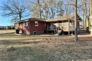 413 Rockwell Church Rd, Winder, GA 30680 - Photo 10