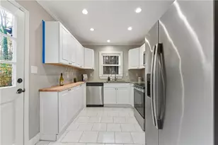 3018 Wanda Cir SW, Atlanta, GA 30315 - Photo 4