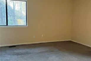 3253 Deshong Dr, Stone Mountain, GA 30087 - Photo 10