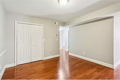 6851 Roswell Road #I11, Atlanta, GA 30328 - Photo 8