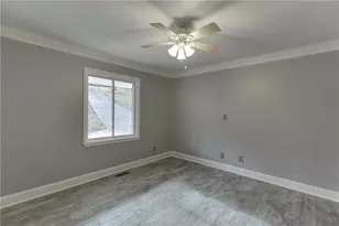 6095 Blackberry Ln, Buford, GA 30518 - Photo 22