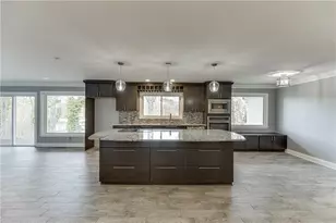 6095 Blackberry Ln, Buford, GA 30518 - Photo 10