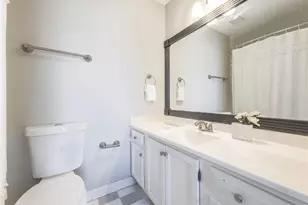 7500 Roswell Rd, Sandy Springs, GA 30350 - Photo 14