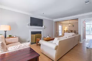 7500 Roswell Rd, Sandy Springs, GA 30350 - Photo 4