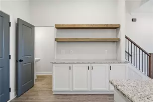 937 Willingham Dr, Hapeville, GA 30354 - Photo 8