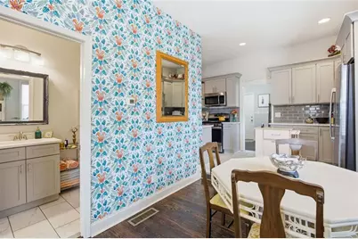 339 E Dixie Avenue SE, Marietta, GA 30060 - Photo 8