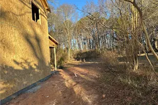 208 Piedmont St, Commerce, GA 30529 - Photo 2