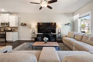 278 Perry Point Run, Lawrenceville, GA 30046 - Photo 4