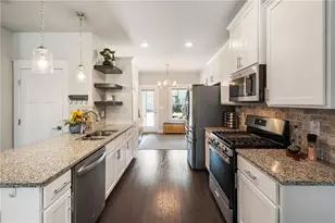 278 Perry Point Run, Lawrenceville, GA 30046 - Photo 2