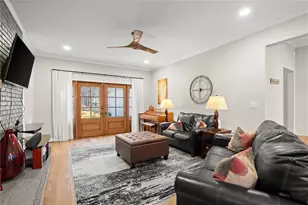 1705 Lilburn Stone Mountain Rd, Stone Mountain, GA 30087 - Photo 10