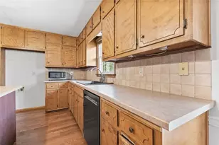 4803 Tarleton Dr, Lilburn, GA 30047 - Photo 8