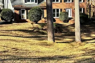 423 Orchards Walk, Stone Mountain, GA 30087 - Photo 2