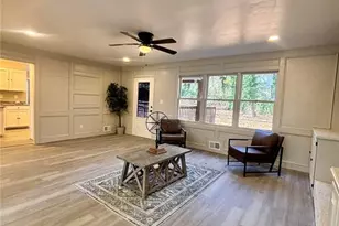 423 Orchards Walk, Stone Mountain, GA 30087 - Photo 12