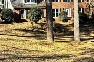 423 Orchards Walk, Stone Mountain, GA 30087 - Photo 2