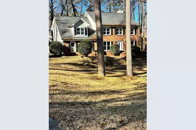 423 Orchards Walk, Stone Mountain, GA 30087 - Photo 2