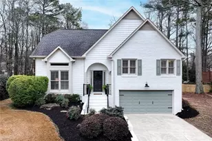 1081 Pine Grove Dr, Alpharetta, GA 30009 - Photo 2