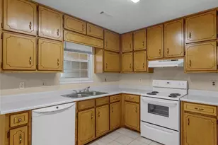 95 Rosewood Dr, McDonough, GA 30253 - Photo 8