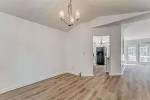 4379 Cross Ln, Decatur, GA 30035 - Photo 16