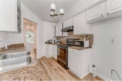 4379 Cross Lane, Decatur, GA 30035 - Photo 6