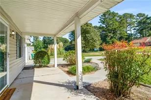 1141 Holly Hills Dr SW, Lilburn, GA 30047 - Photo 4