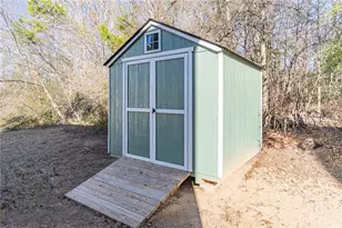 928 Pine Ln, Lawrenceville, GA 30043 - Photo 22