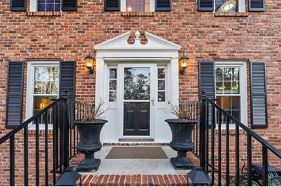 2363 Leisure Lake Drive, Dunwoody, GA 30338 - Photo 2