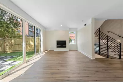 622 Bellemeade Avenue NW #9, Atlanta, GA 30318 - Photo 8