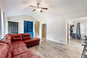 443 Rhett Dr, Loganville, GA 30052 - Photo 4