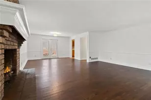 1114 Wind Hill Ln SW, Marietta, GA 30064 - Photo 8