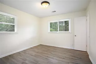 2729 Lanier Dr, Snellville, GA 30078 - Photo 18