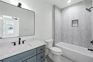 1696 Dunwoody Pl NE, Atlanta, GA 30324 - Photo 32