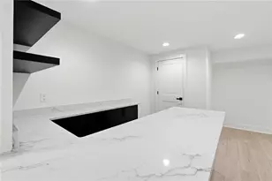 1696 Dunwoody Pl NE, Atlanta, GA 30324 - Photo 48