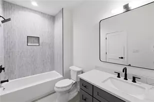 1696 Dunwoody Pl NE, Atlanta, GA 30324 - Photo 30