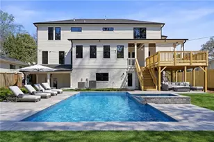 1696 Dunwoody Pl NE, Atlanta, GA 30324 - Photo 18