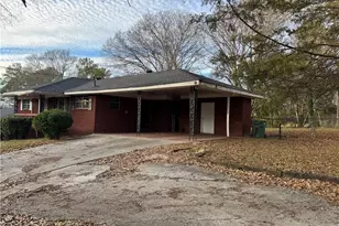 556 Lamar Dr, Forest Park, GA 30297 - Photo 1