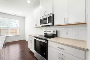 2253 Mulsanne Dr, Lithonia, GA 30058 - Photo 10