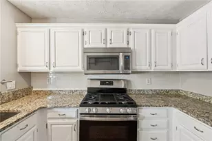 2470 Jakin Way, Suwanee, GA 30024 - Photo 16