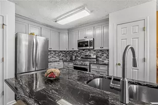 488 Thistle Cove, Atlanta, GA 30349 - Photo 8