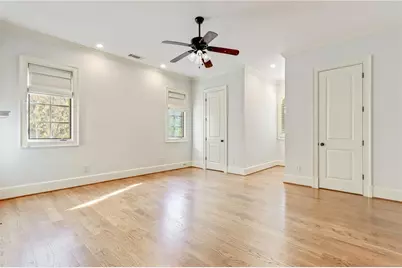 4227 Peachtree Dunwoody Road NE, Atlanta, GA 30342 - Photo 32