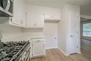 5115 Carole Pl, Stone Mountain, GA 30087 - Photo 8