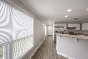 2035 Lois Pl NW, Atlanta, GA 30318 - Photo 4