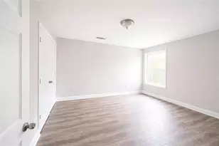 2035 Lois Pl NW, Atlanta, GA 30318 - Photo 8