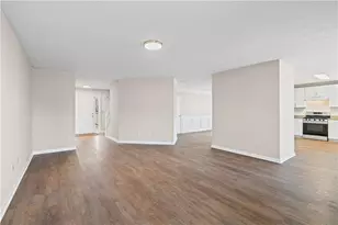 565 Amish Ave, Riverdale, GA 30296 - Photo 10