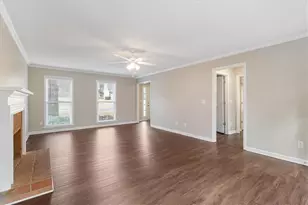 2096 Glenellen Dr NW, Kennesaw, GA 30152 - Photo 10