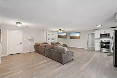 1961 Oak Leaf Court SW, Marietta, GA 30008 - Photo 6